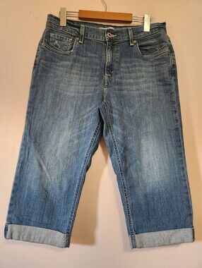 Levi's Medium Wash Cuffed Capri Jeans Mid Rise Cropped Denim Size 10 W30